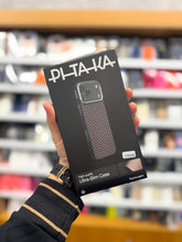 Capa Pitaka Carbono Metal para iPhone 17 Pro Max