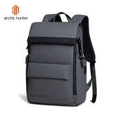 Arctic Hunter B00562