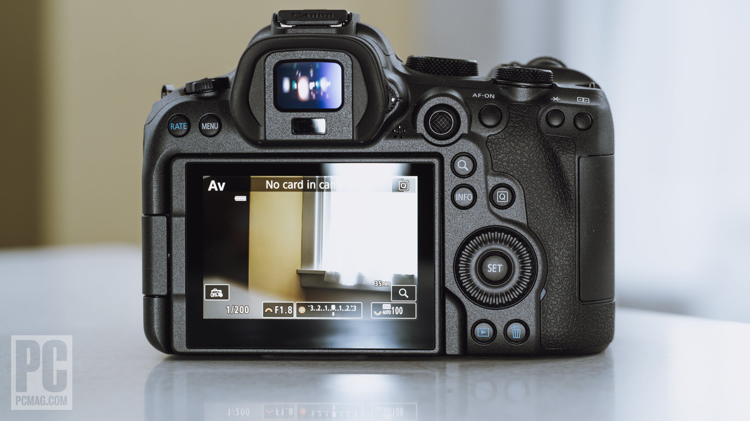 Câmera mirrorless EOS R6 Mark II