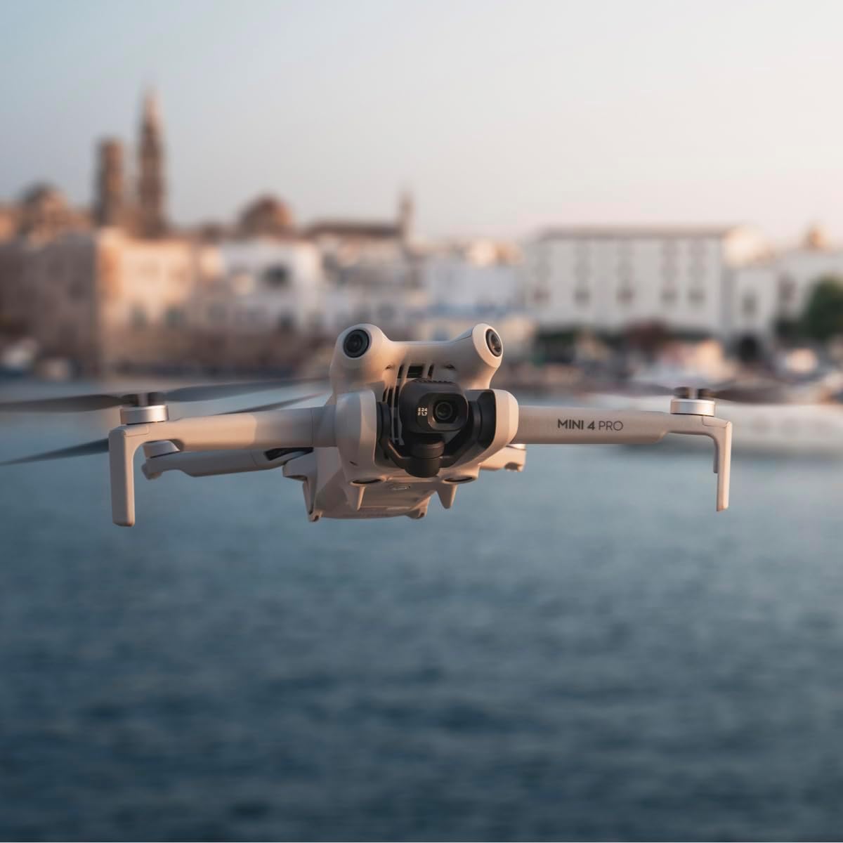 Drone DJI Mini 4 Pro com Controlador RC-N2