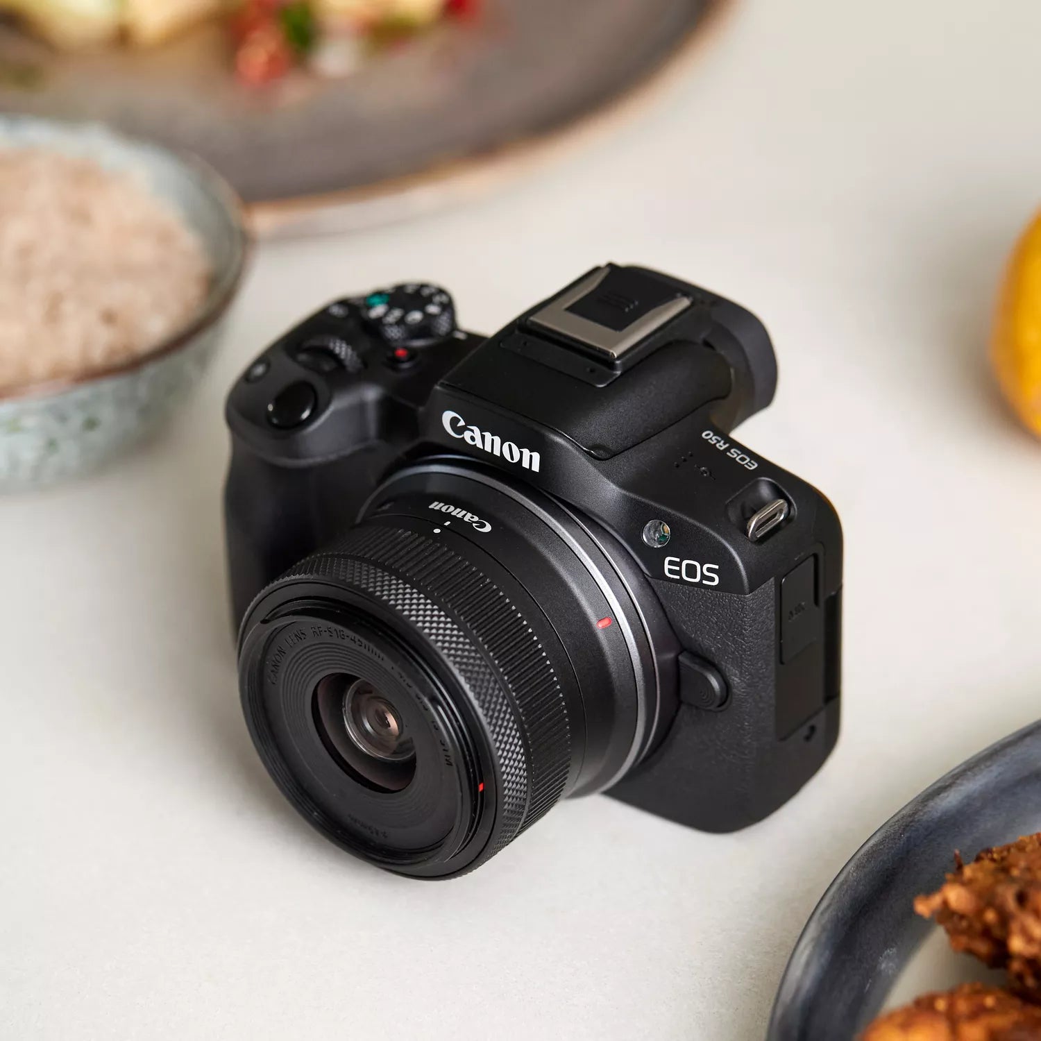 Canon EOS R50