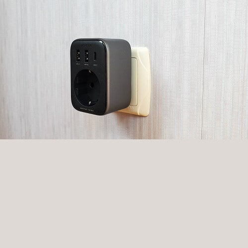 UGREEN CD314 adapter EU/US + 2xUSB-A, 1xUSB-C
