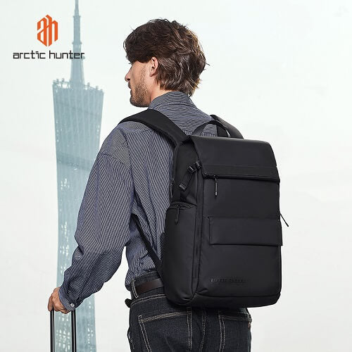Arctic Hunter B00562
