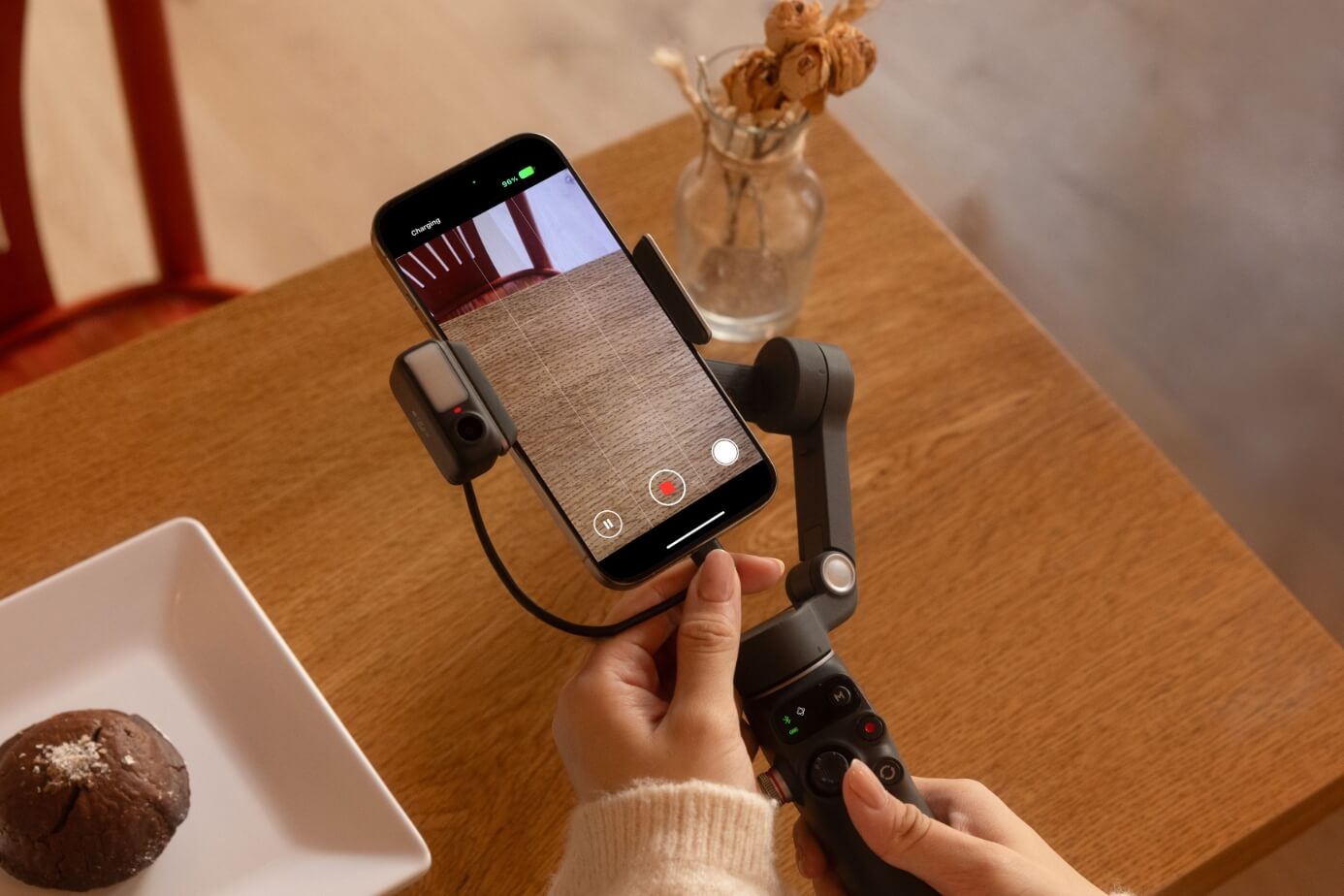 DJI Osmo Mobile 7p- Estabilizador para smartphone