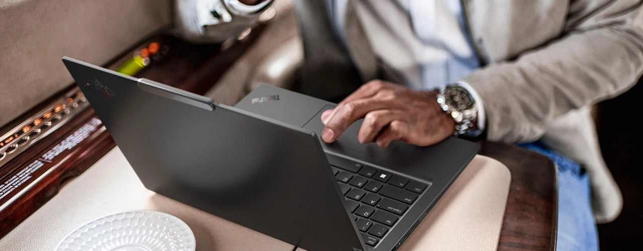 Lenovo ThinkPad X1 Carbon Gen 12 14" WUXGA Ultra 7 155U 16 GB 2TB SSD